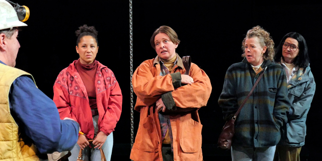 John Elkington as Des, Danielle Henry as Lesley, Eve Robertson as Elaine, Jane Hazlegrove as Dot and Kate Anthony as Anne. (Production photo by Keith Pattison)