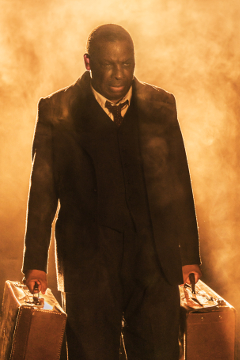 Don Warrington as Willy Loman (Production photo by Johan Persson)