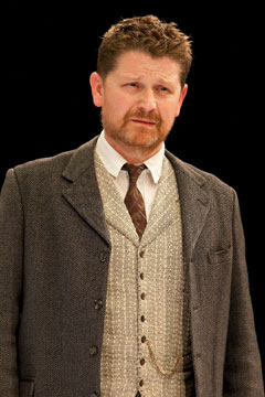 Reece Dinsdale as Doctor Wangel (Royal Exchange Theatre production photo)