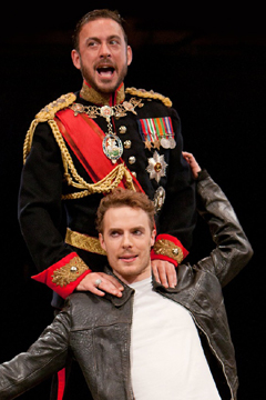 Edward II (Chris New) is pleased to see Piers Gaveston (Samuel Collings) (Royal Exchange Theatre production photo)