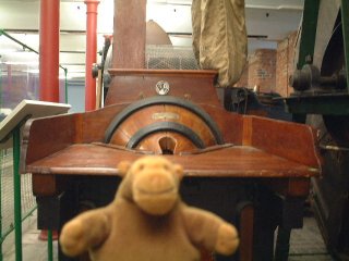 Mr Monkey and the fur grinder