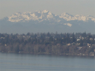 Mountains above Lake Washington