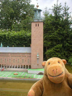 Mr Monkey looking at Stockholm town hall