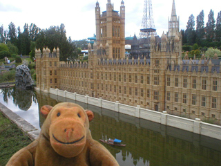 Mr Monkey looking at the Houses of Parliament