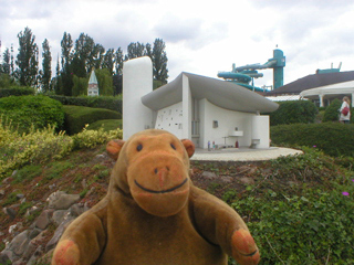 Mr Monkey looking at Notre-Dame du Haut