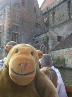 Mr Monkey looking at the Sint Janshospitaal