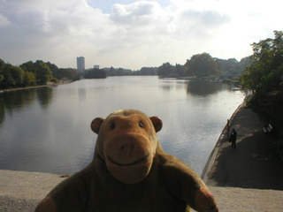 Mr Monkey looking at the Serpentine in Hyde Park