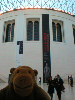 Mr Monkey looking at the reading room of the British Museum