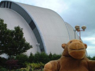Mr Monkey in front of the Scottish Exhibition centre