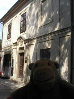 Mr Monkey looking at the Old Deanery