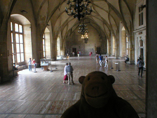 Mr Monkey looking from the east end of Vladislav Hall