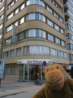 Mr Monkey looking at the Hotel die Prince