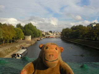 Mr Monkey looking towards Lendal Bridge from the Scarborough Bridge