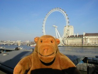 Mr Monkey opposite the London Eye