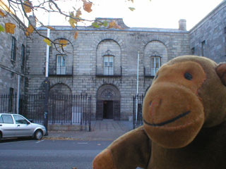 Mr Monkey in front of Kilmainham Gaol