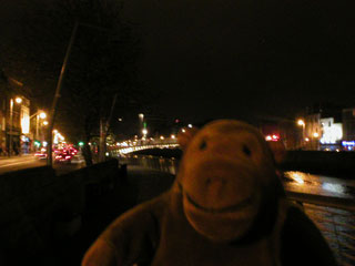 Mr Monkey near the Halfpenny Bridge at night