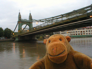 Mr Monkey going under Hammersmith bridge