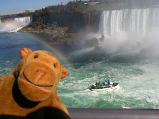 Mr Monkey watching the Maid of the Mist approaching the Horseshoe Falls