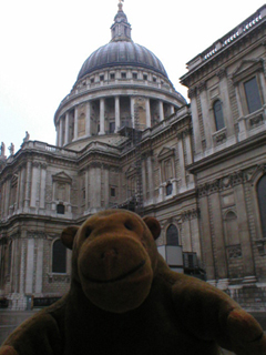 Mr Monkey round the side of St Paul's
