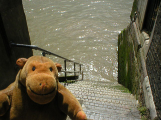 Mr Monkey at the top of Wapping Old Stairs