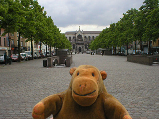 Mr Monkey looking towards Ste Catherine's church
