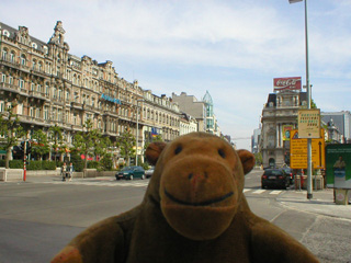 Mr Monkey on the Boulevard Anspach