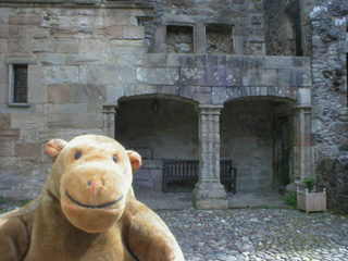 Mr Monkey looking at the loggia of the east range