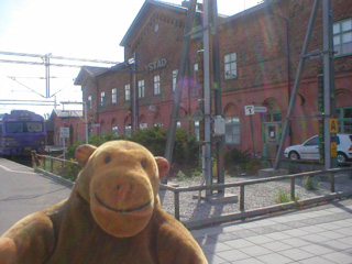 Mr Monkey looking at the other side of the station