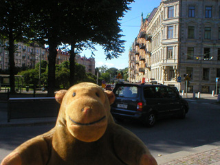Mr Monkey on the corner of a Gothenburg street