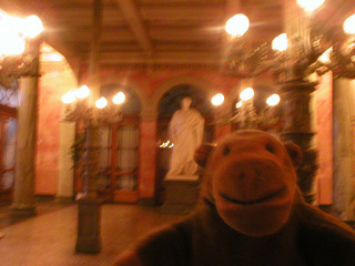 Mr Monkey in the entrance hall of the Börsen