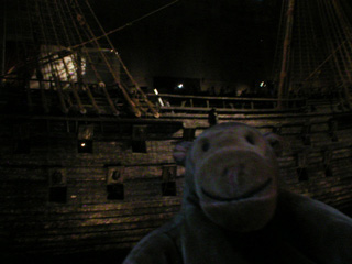 Mr Monkey looking at the side of the Vasa