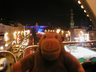Mr Monkey looking at the Anspach fountain