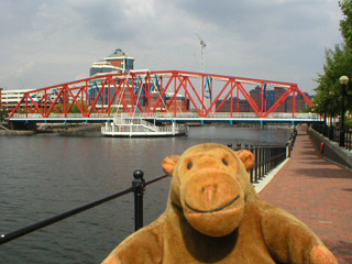 Mr Monkey approaching the Detroit bridge