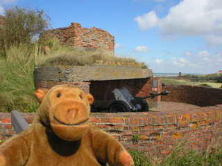 Mr Monkey looking at a late war PAK 36 position