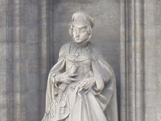 One of the statues on the Stadhuis