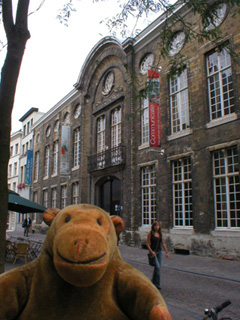 Mr Monkey looking at the outside of the Design Museum
