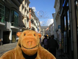 Mr Monkey on Veldstraat