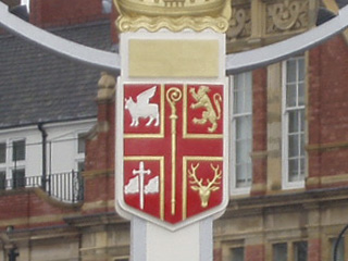 The arms of Chelsea on Chelsea Bridge